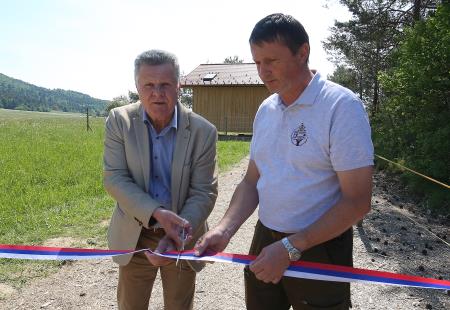 OTVORITEV IN PREDAJA ČEBELJNJAKA 22 FOTO LJUBO VUKELIČ